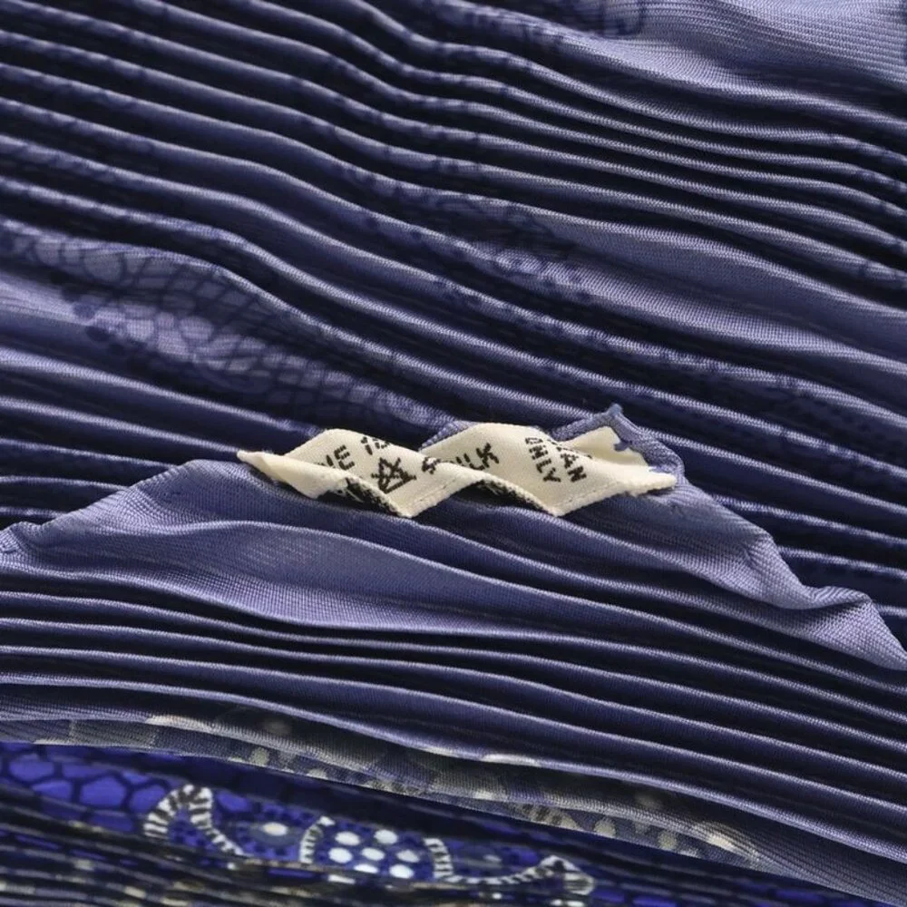 Hermes Doigis de Fee Purple Silk Scarf - Picture 4 of 6